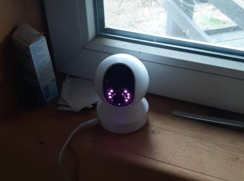 E1 Pro Super HD 4MP Dual Band 2.4GHz/5.0GHz Indoor Wi-Fi Camera photo review