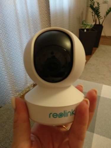 E1 Pro Super HD 4MP Dual Band 2.4GHz/5.0GHz Indoor Wi-Fi Camera photo review