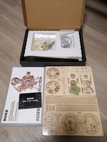 Vitascope Mechanical Movie Projector Kit photo review